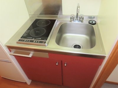 レオパレス諏訪形のキッチン|2口の電気コンロまたはIHコンロとなります