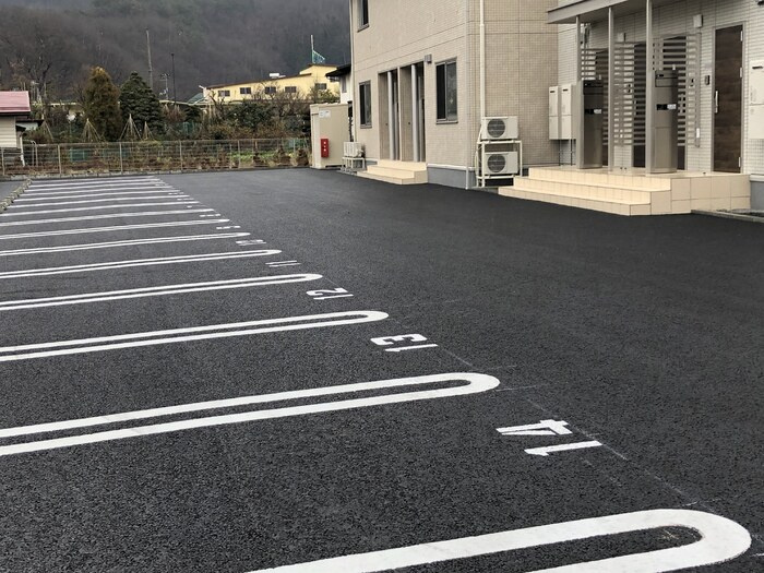 バレンタインハウス和合町の駐車場|駐車場