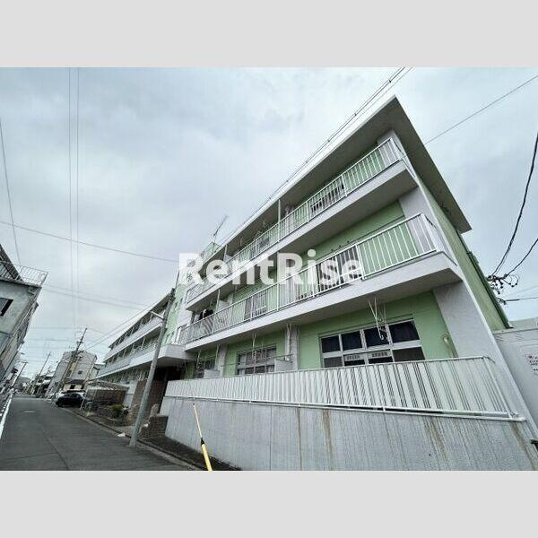 RESURGE23の駐車場