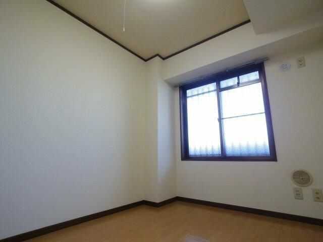 ベルヴェール大泉の子供部屋|同仕様写真
