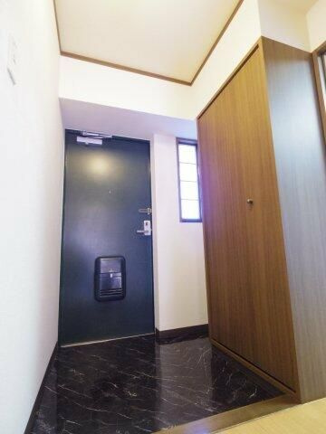 ベルヴェール大泉の玄関|同仕様写真