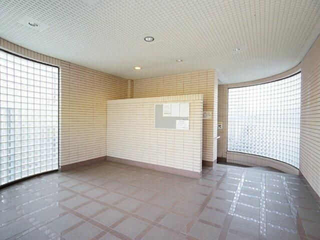 ベルヴェール大泉のエントランス