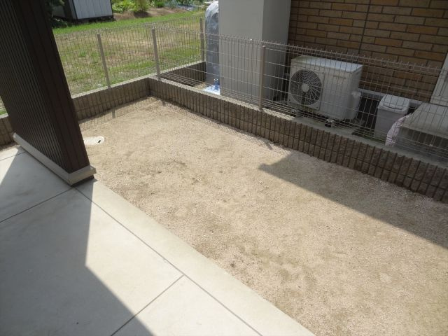 西条東タウンハウス　Ｄの庭