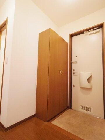 ベルヴェデーレ３番館の玄関