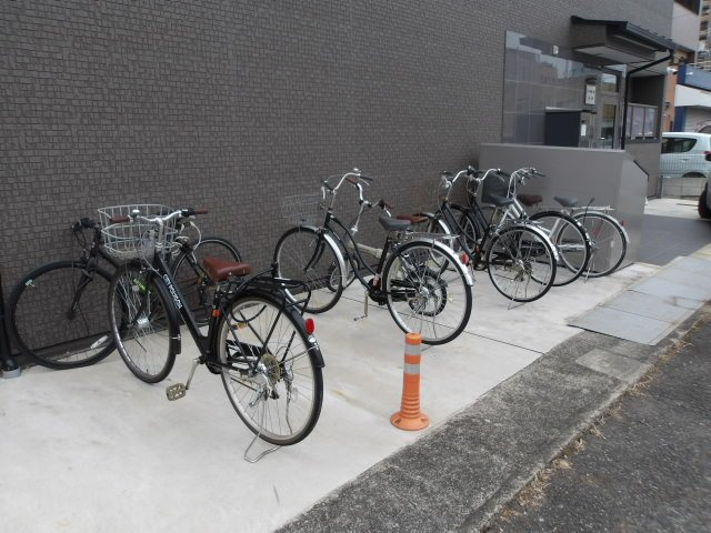 【その他共用部分】 | アークリード石山寺 | 自転車置き場
