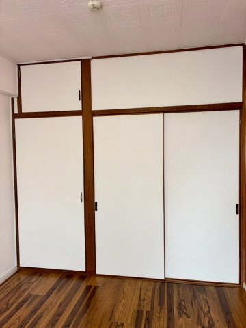 宜野湾市長田３丁目のアパートの収納