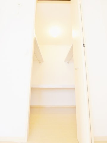 セジュール大原 弐番館の収納