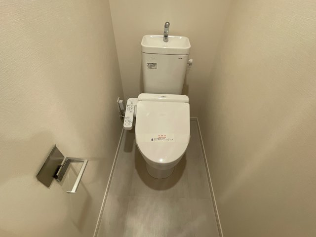 墨田区本所４丁目の賃貸マンションのトイレ