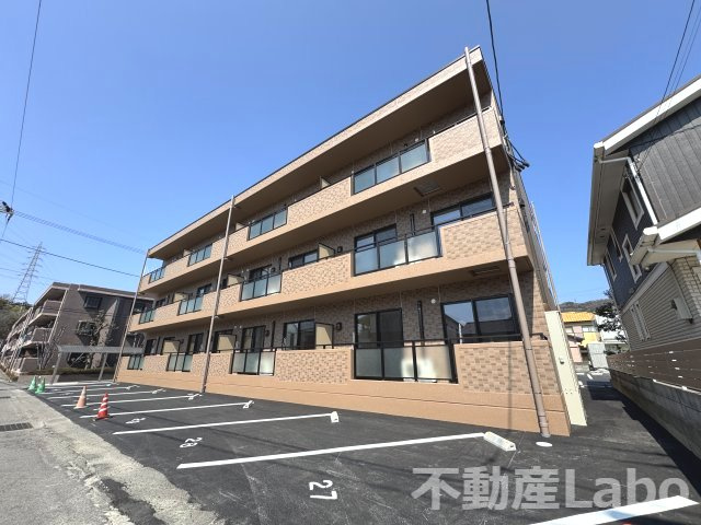徳島市八万町下福万の賃貸マンションの外観