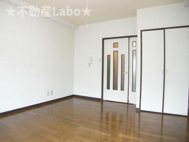 アーバンライフKUKIの内装