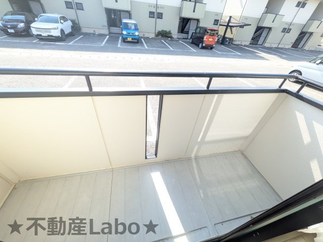 ドミール古川 A棟のバルコニー