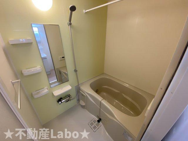 コンフォーティア鮎喰の浴室