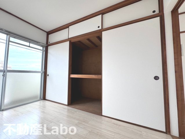 八番町リバーハイツの収納