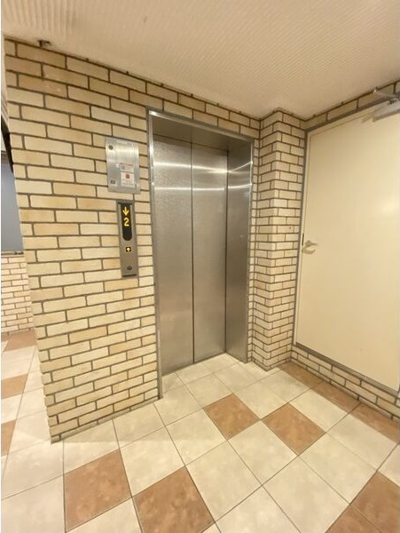 CITY　SPIRE美章園のエントランス