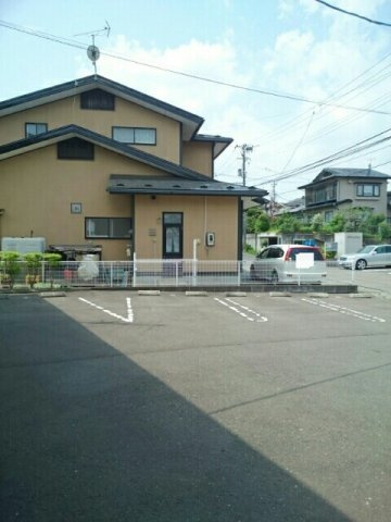 グランツ　エクセレントの駐車場
