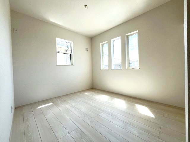 【子供部屋】 | 福岡市第6南区横手3丁目　5号地（全5棟）【仲介手数料無料・0円】 | 施工例。施工例は完成時と異なる場合があります。