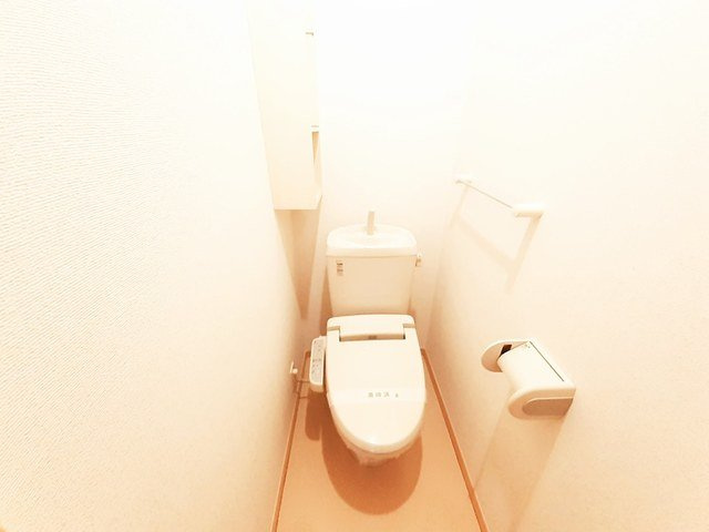 カーサ・セレーノＣのトイレ