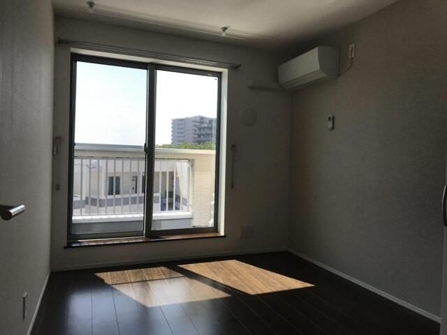 市川市原木３丁目のアパート