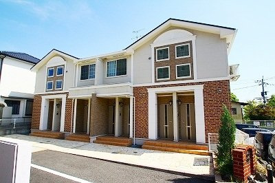 熊本市東区小山２丁目のアパートの外観|きれいな外観です