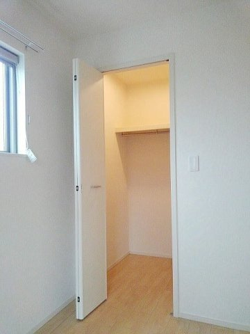 熊本市東区小山２丁目のアパートの収納|たっぷりとした収納スペースです