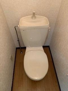 熊本市東区西原１丁目の賃貸マンションのトイレ|落ち着いたトイレです