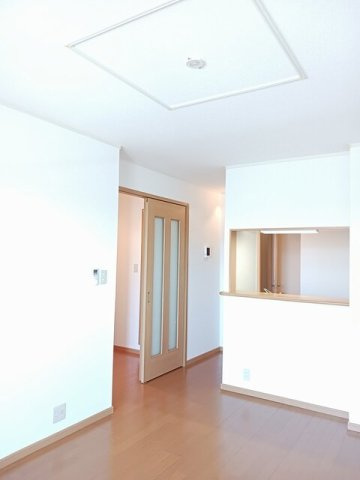 熊本市東区健軍４丁目のアパートの居間・リビング|おしゃれなリビングです