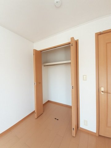 熊本市東区小山２丁目のアパートの収納|こまごまとしたものを収納できそうですね