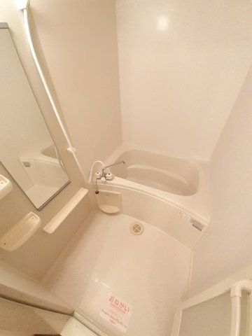 熊本市東区小山２丁目のアパートの浴室|お風呂です