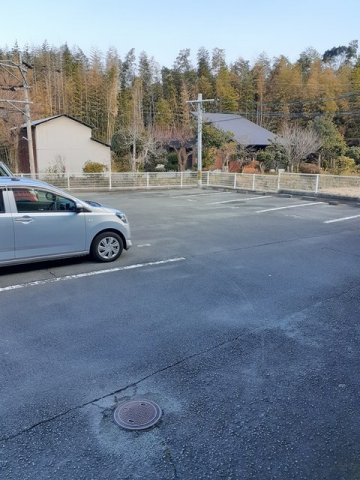 熊本市北区西梶尾町のアパートの駐車場|駐車場に車を止められます