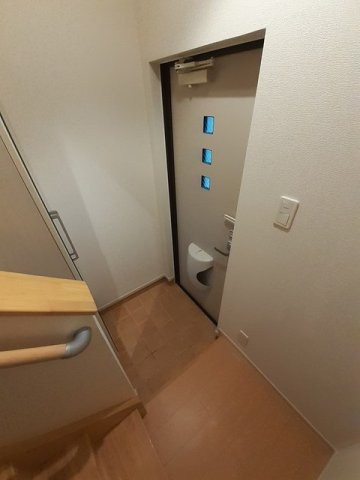 熊本市中央区島崎１丁目のアパートの玄関|玄関です