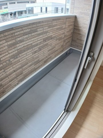 熊本市中央区坪井６丁目のアパートのバルコニー|落ち着いた時間を過ごせるバルコニーです