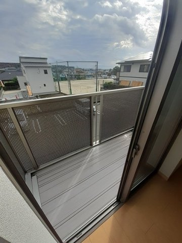 合志市須屋のアパートのバルコニー|陽当たり良好なバルコニーです
