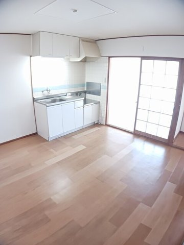 合志市須屋のアパートの内装|内装は落ち着いています