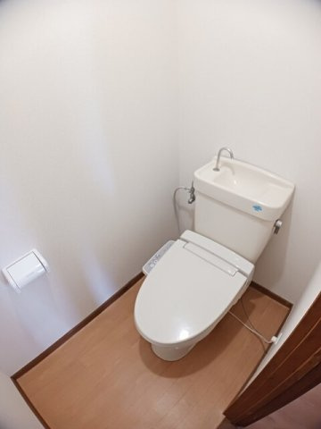 合志市須屋のアパートのトイレ|トイレもきれいです