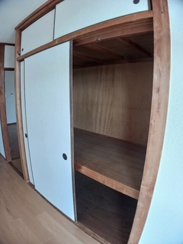 合志市須屋のアパートの収納|たっぷりとした収納スペースです