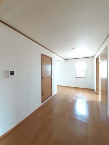アムール・ハザカＣの居間・リビング|ゆったりとした居間です
