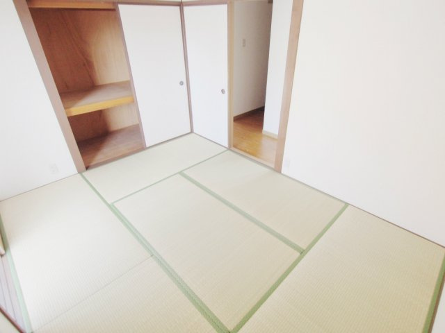 ドミール横山の和室
