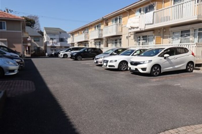 オベルジーヌ　Ｂの駐車場