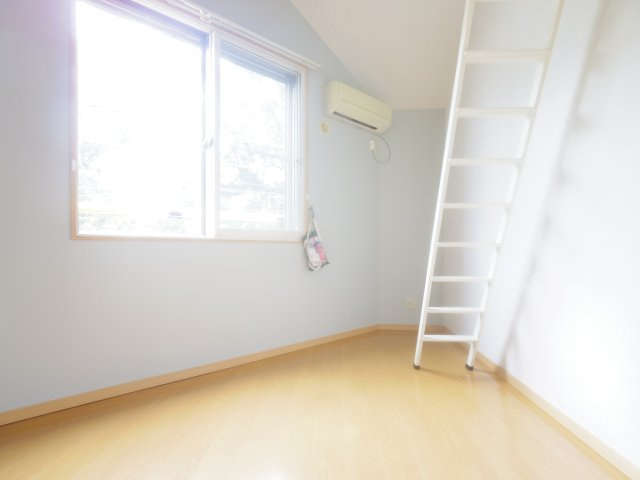 クレア元町の居間・リビング