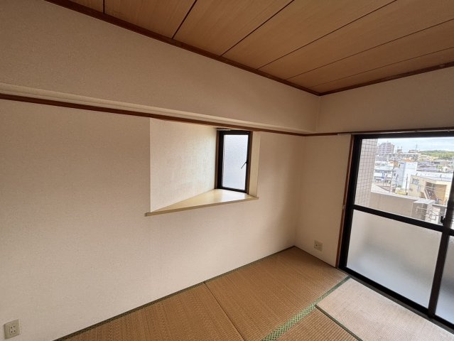 ダイナコート鷹の巣の和室