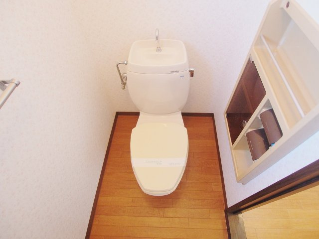 コーポ稲荷Bのトイレ