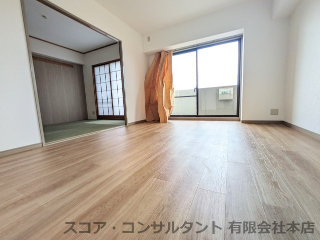 ライオンズマンション寒川第2の居間・リビング|ゆったりとした居間です