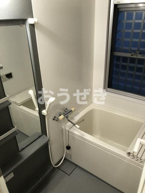 ヴェルフルールの浴室