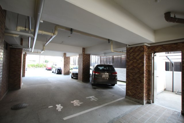 【駐車場】