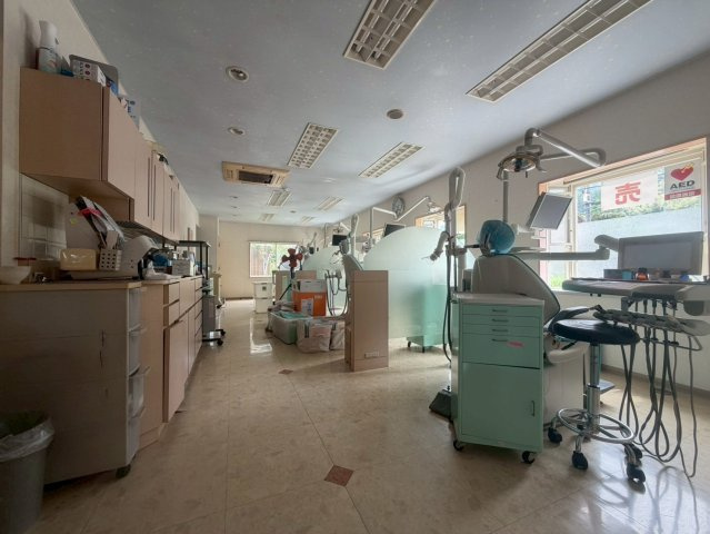 柚木町ロードサイド　中古戸建の居間・リビング