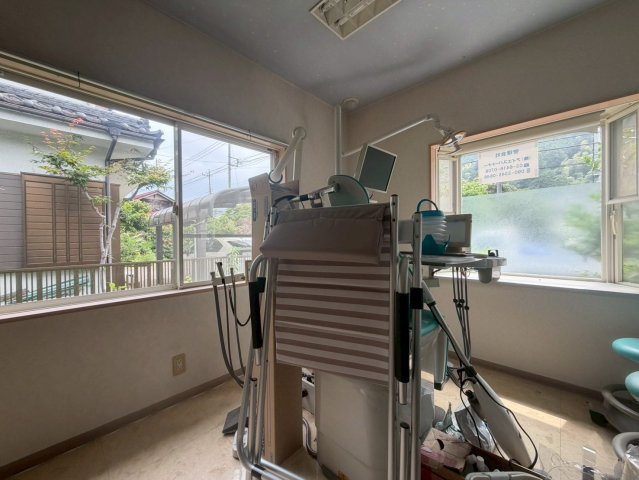 柚木町ロードサイド　中古戸建の居間・リビング
