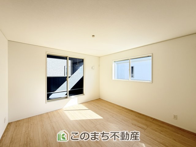 CRADLEGARDEN真岡市さくら第2の洋室|南向きで陽当たりの良い洋室♪風通しもよく快適です☆