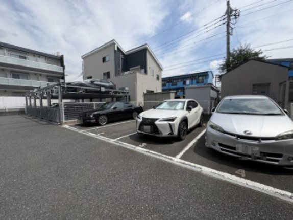 ステイツ北戸田の駐車場|平置き駐車場