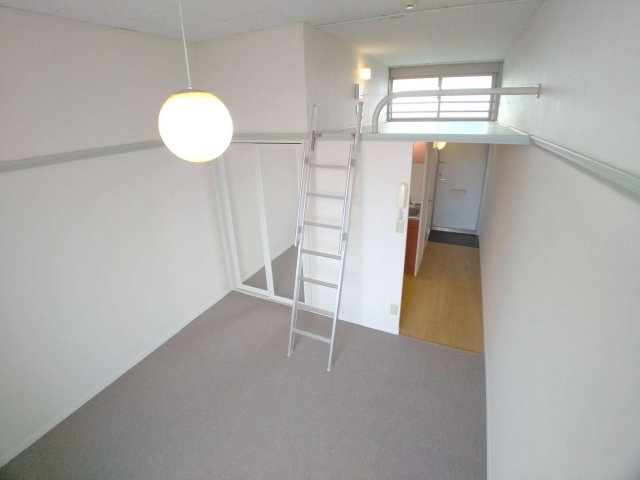 【寝室】 | レオパレスフェリーチェ | 写真と異なる場合が御座います