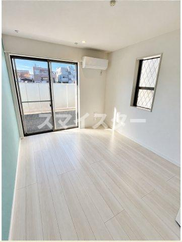 足立区皿沼３丁目の賃貸マンションの居間・リビング